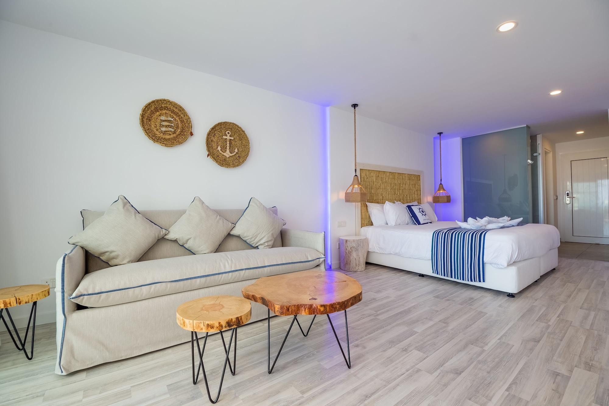 Blue Harbour Boutique Aparthotel ไอยานาปา ภายนอก รูปภาพ