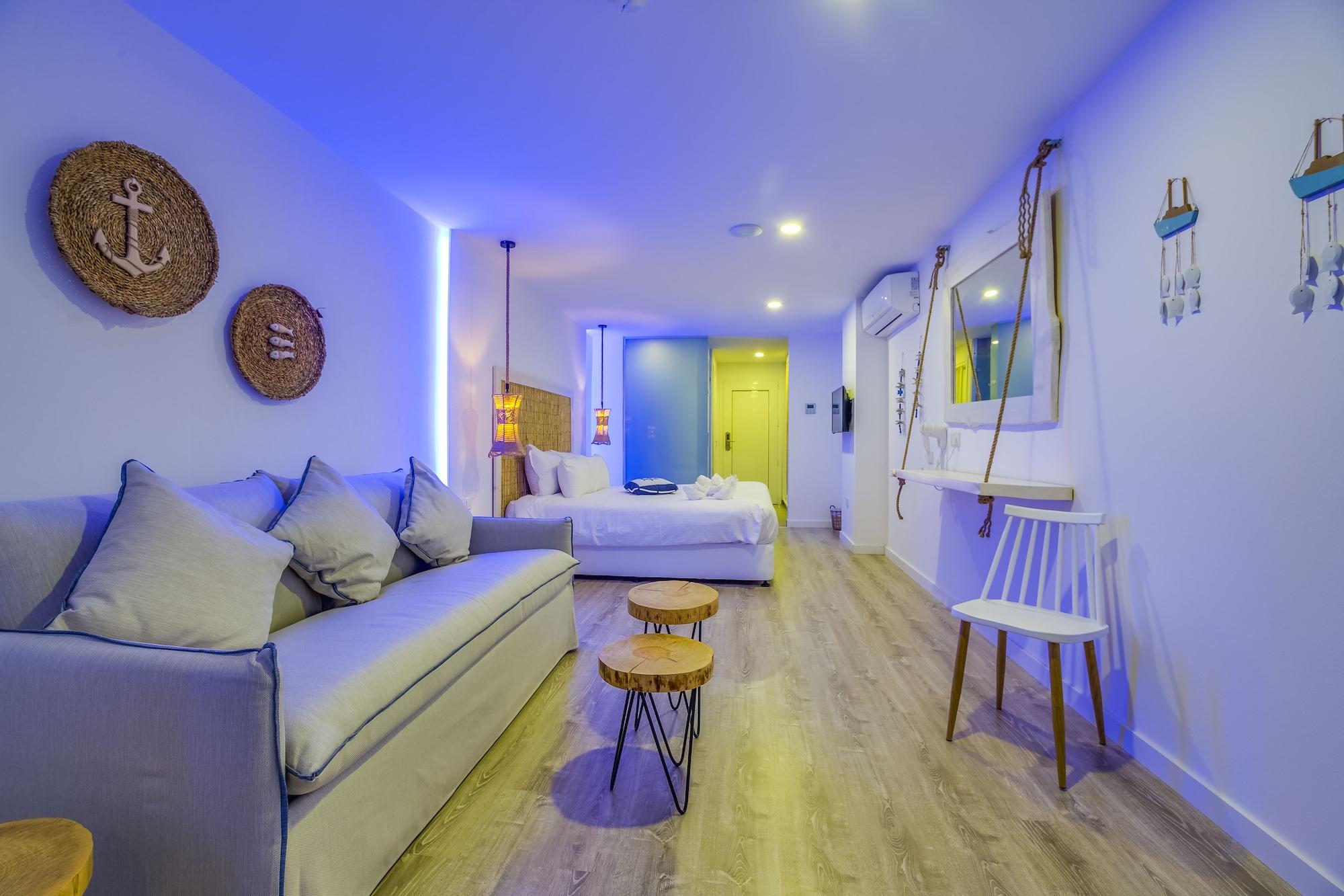 Blue Harbour Boutique Aparthotel ไอยานาปา ภายนอก รูปภาพ