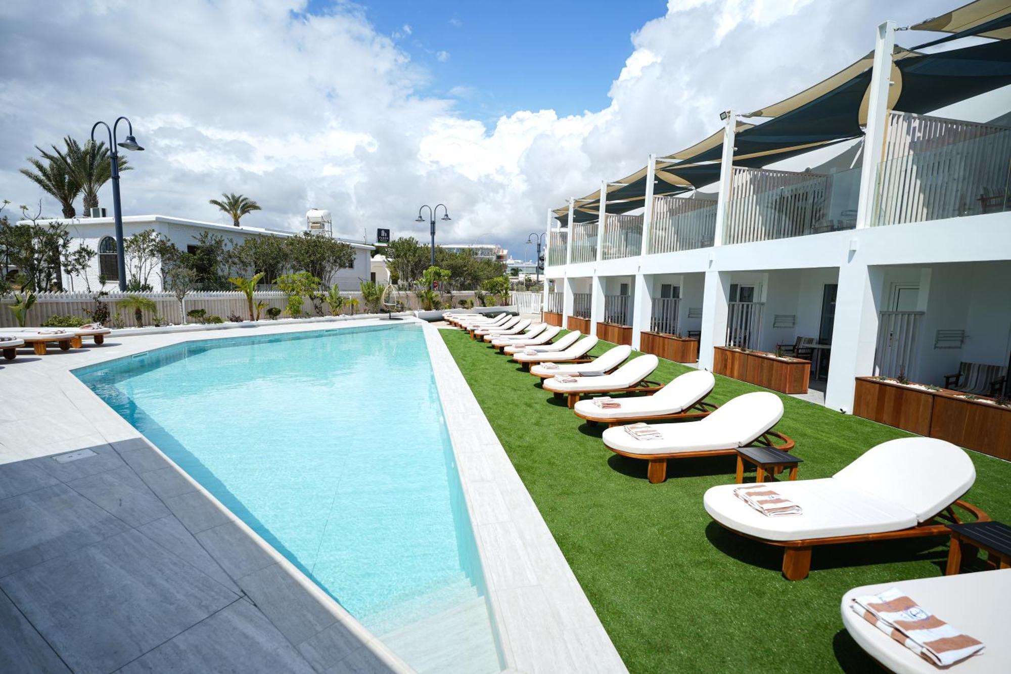 Blue Harbour Boutique Aparthotel ไอยานาปา ภายนอก รูปภาพ